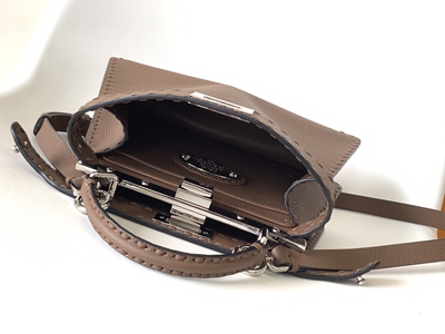 フェンディバッグ細部ディテール